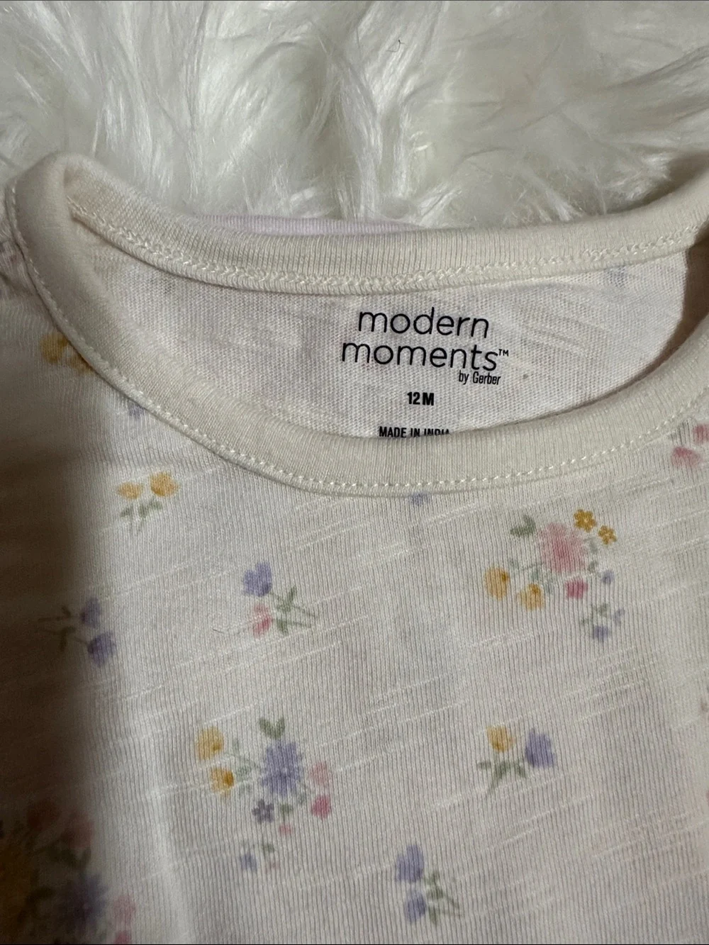 Cream Floral Tee and Pink Daisy Legging Pajama Set